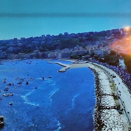 Piazza Carita' Centro Storico Daire Napoli Dış mekan fotoğraf